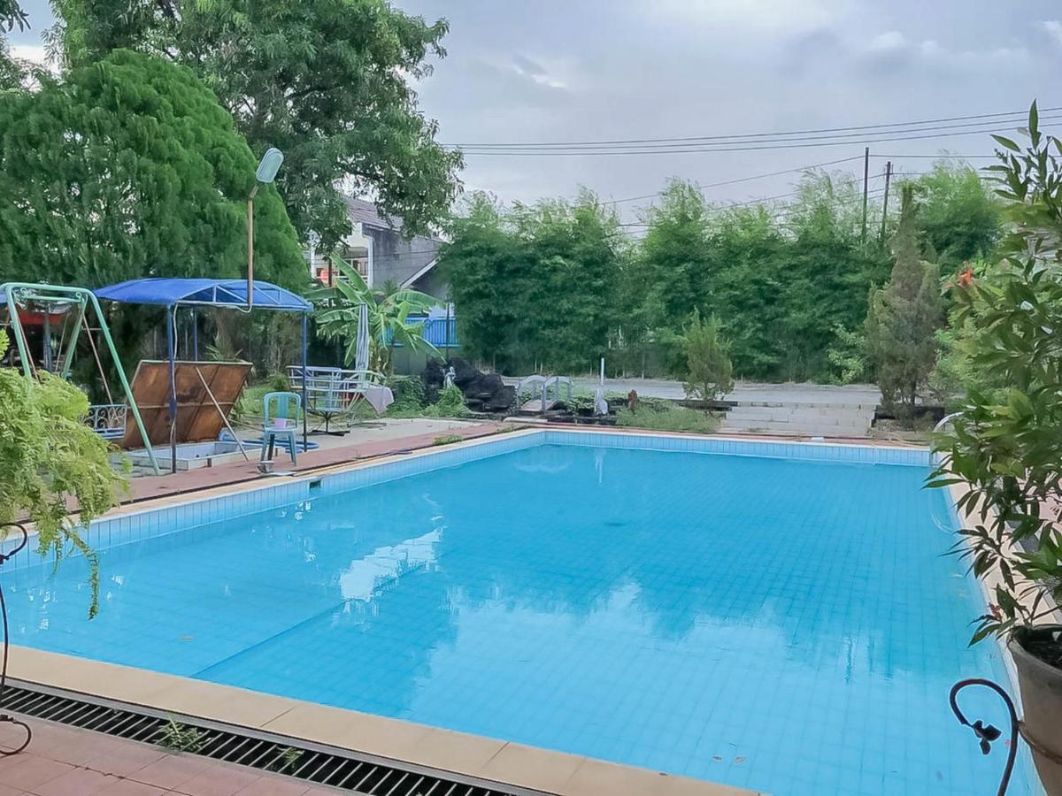 Rumah Panggung Guest House Syariah Mitra Reddoorz Cirebon Zewnętrze zdjęcie